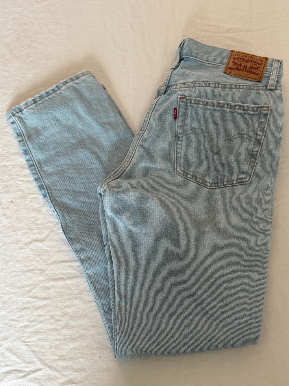 Levi’s Vintage 501 Light Wash Button Fly 100% Cotton Jeans Size 27 Leg 30